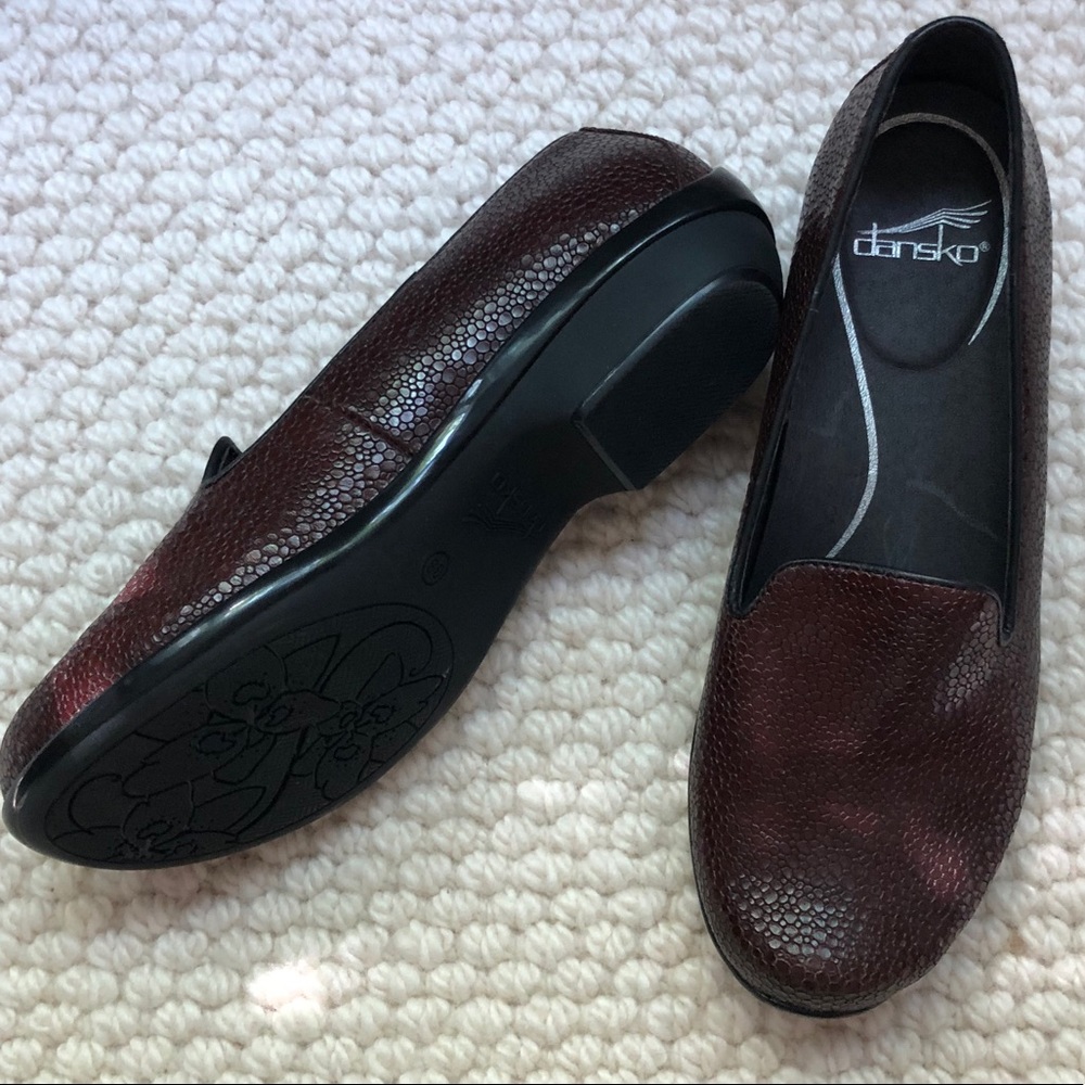 Dansko Brown Pebbled Leather Olivia Loafer sz 38